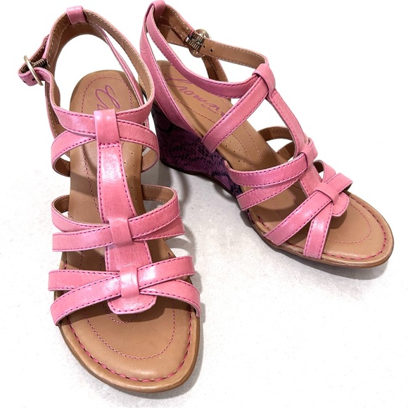 Pink leather straps snake print high heeled sandals NWOT - Picture 2 of 12